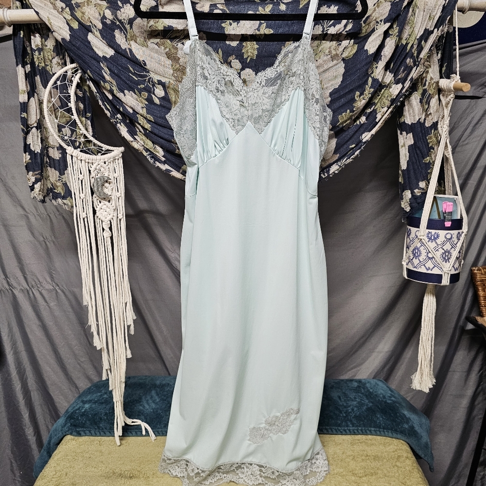 Vintage Charmode Mint Green with Ivory Lace Trim Chemise Slip Nightgown Size 38